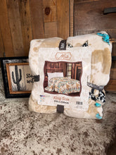 Load image into Gallery viewer, Mama Western King Plus Blanket