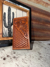Load image into Gallery viewer, Men’s Tooled Wallet Light Tan