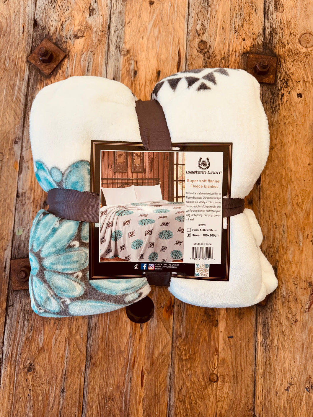 Conch Throw Blanket