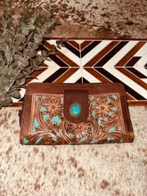 Load image into Gallery viewer, Lexi Aqua Tooled Conch Wallet
