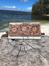 Load image into Gallery viewer, Heidi Tooled Wallet
