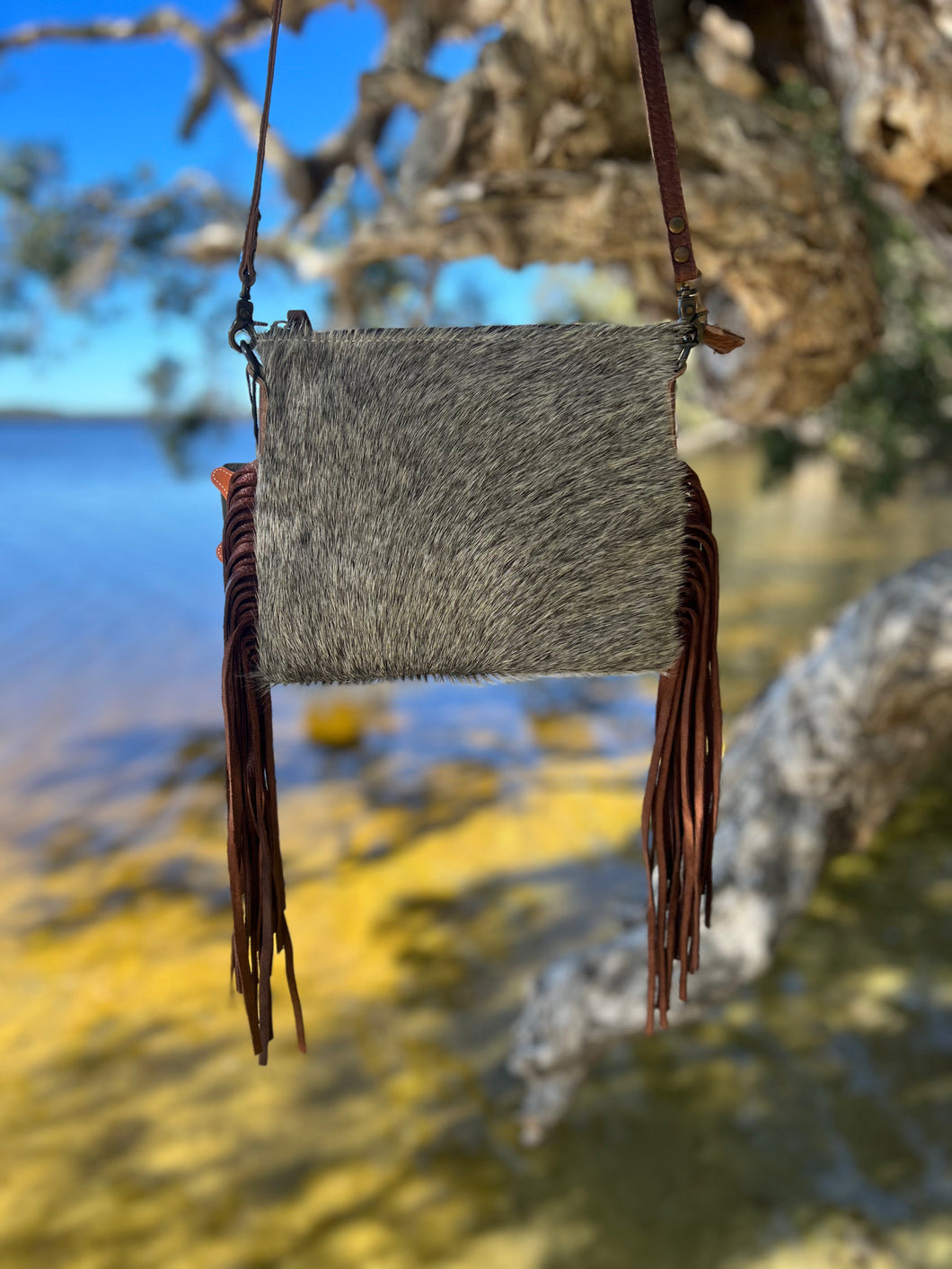 Court Crossbody